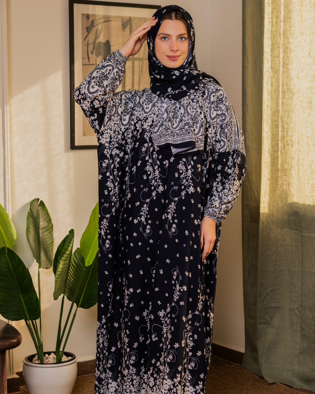 Women's patterned viscose shawl