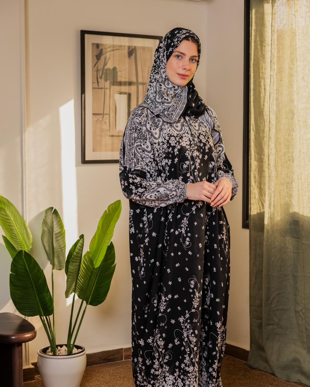 Women's patterned viscose shawl