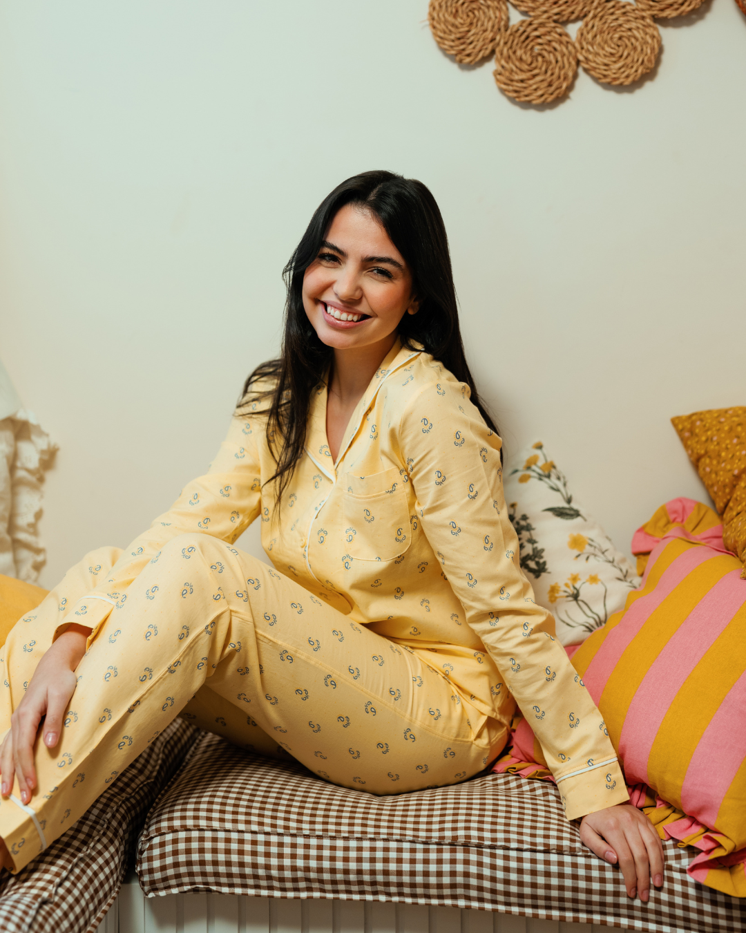 بيجاما حريمي كلاسيك بكم و بنطلون اشكال هندسيه صغيره