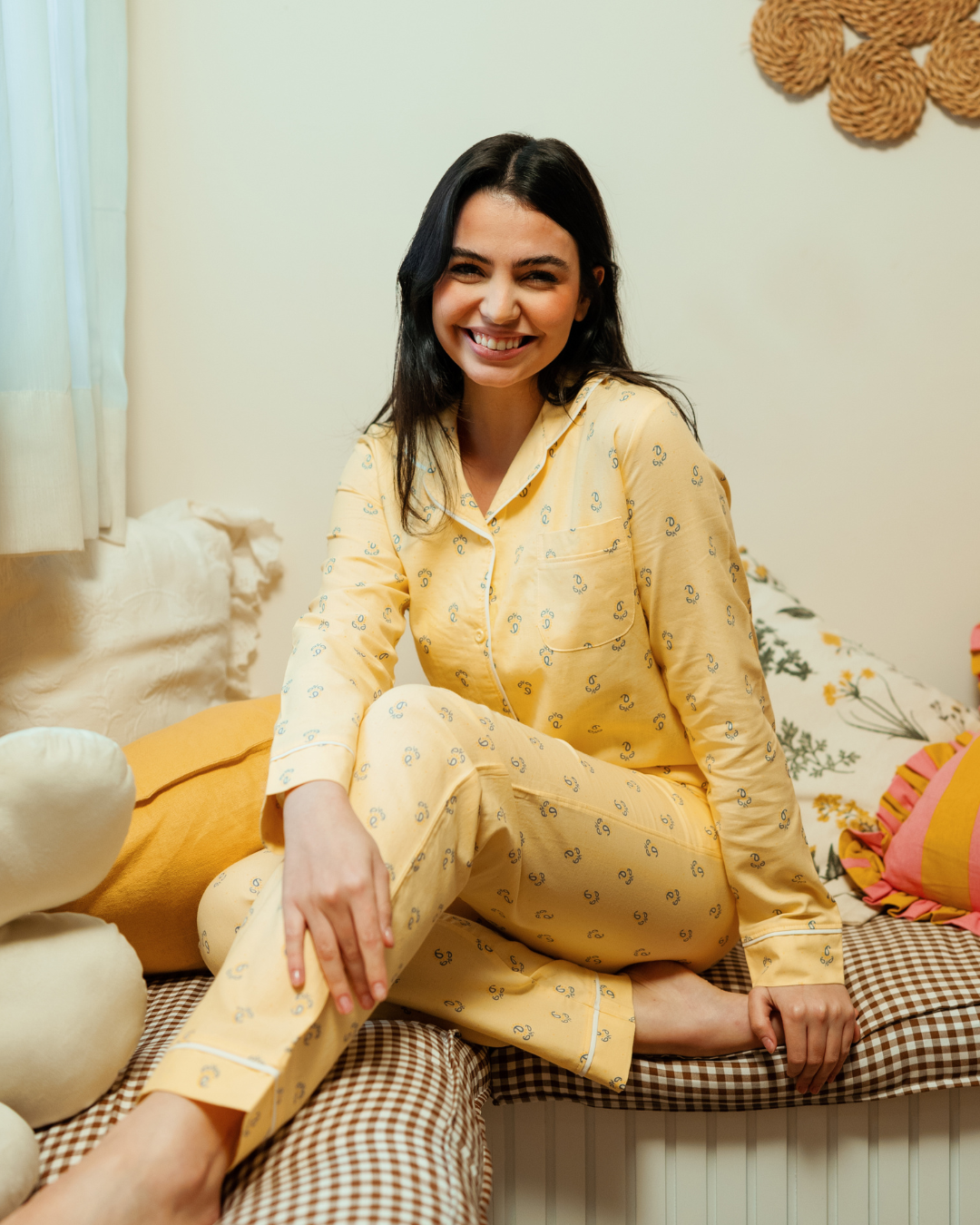 بيجاما حريمي كلاسيك بكم و بنطلون اشكال هندسيه صغيره