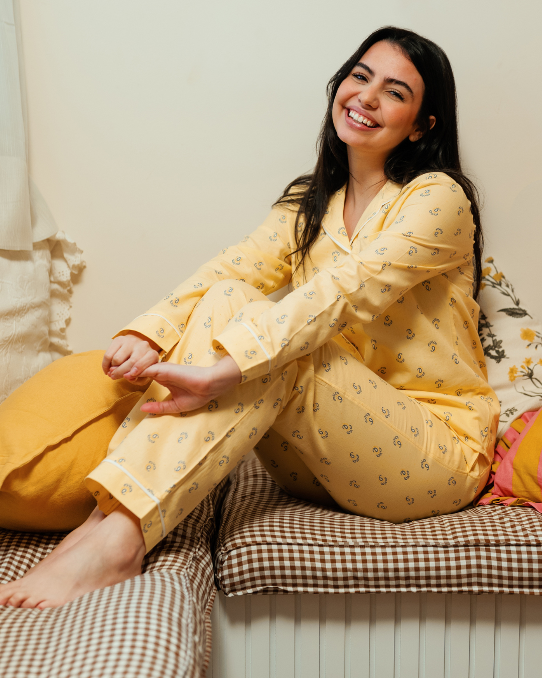 بيجاما حريمي كلاسيك بكم و بنطلون اشكال هندسيه صغيره