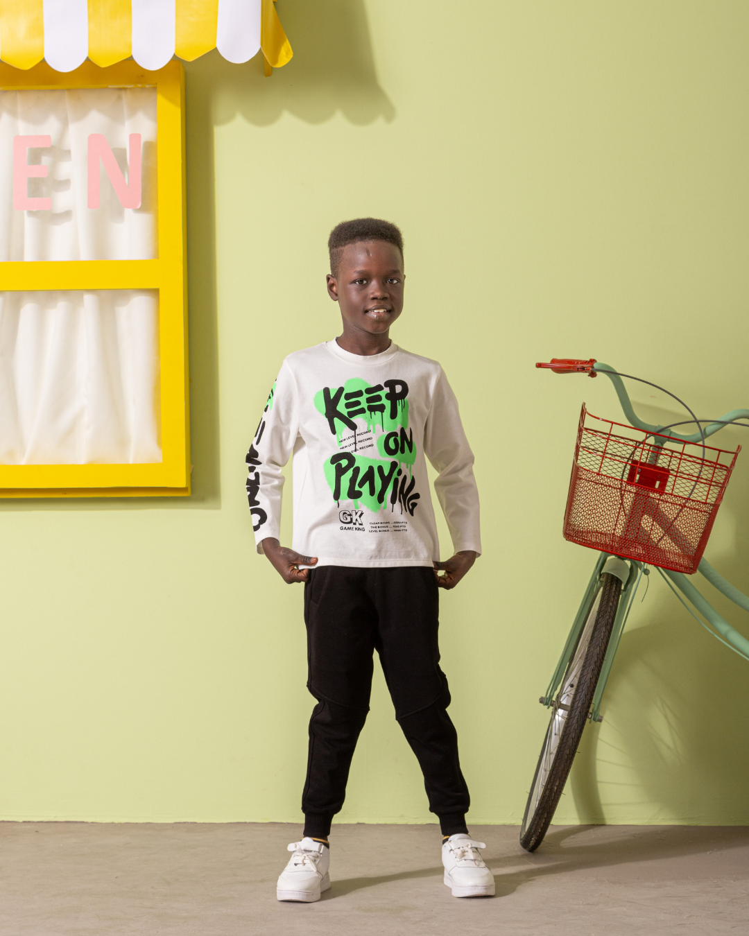 Keep On Playing بيجامة اولادي وسط خريفي