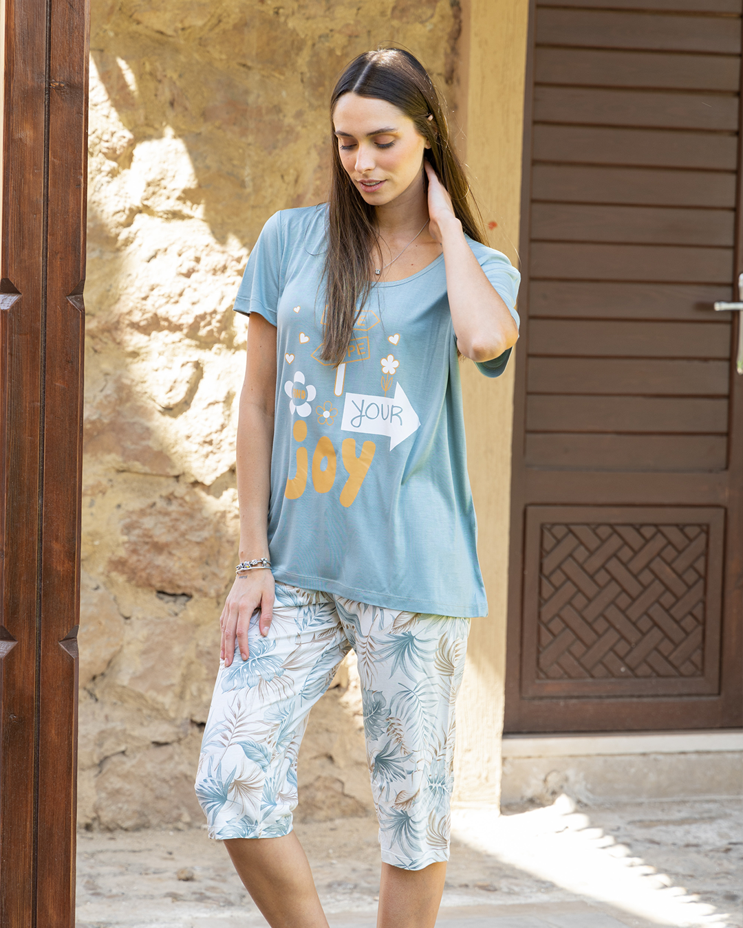 Women's pajamas, half sleeves, pentacore leaves