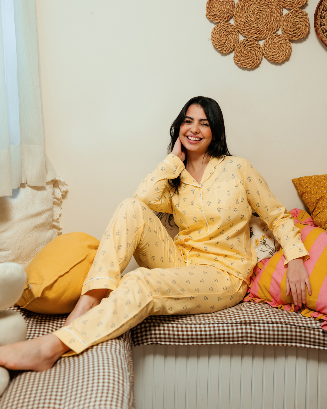 بيجاما حريمي كلاسيك بكم و بنطلون اشكال هندسيه صغيره