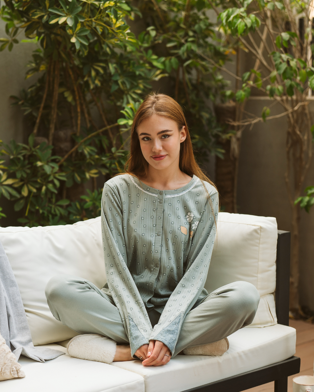 flower بيجامه حريمي فتح أزرار كم طويل طباعة ورد