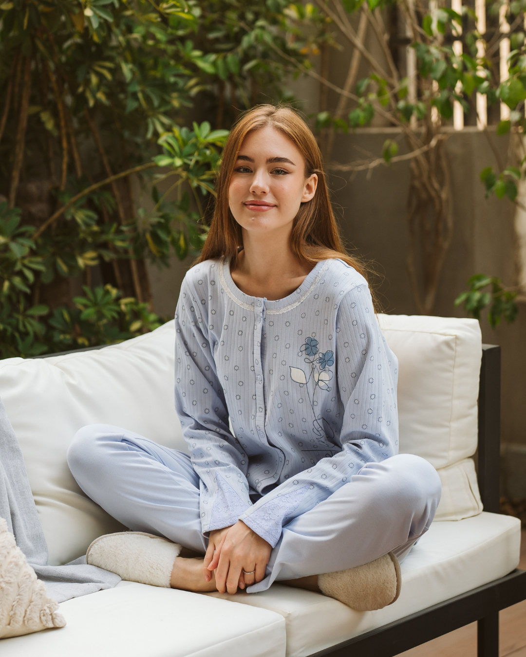 flower بيجامه حريمي فتح أزرار كم طويل طباعة ورد