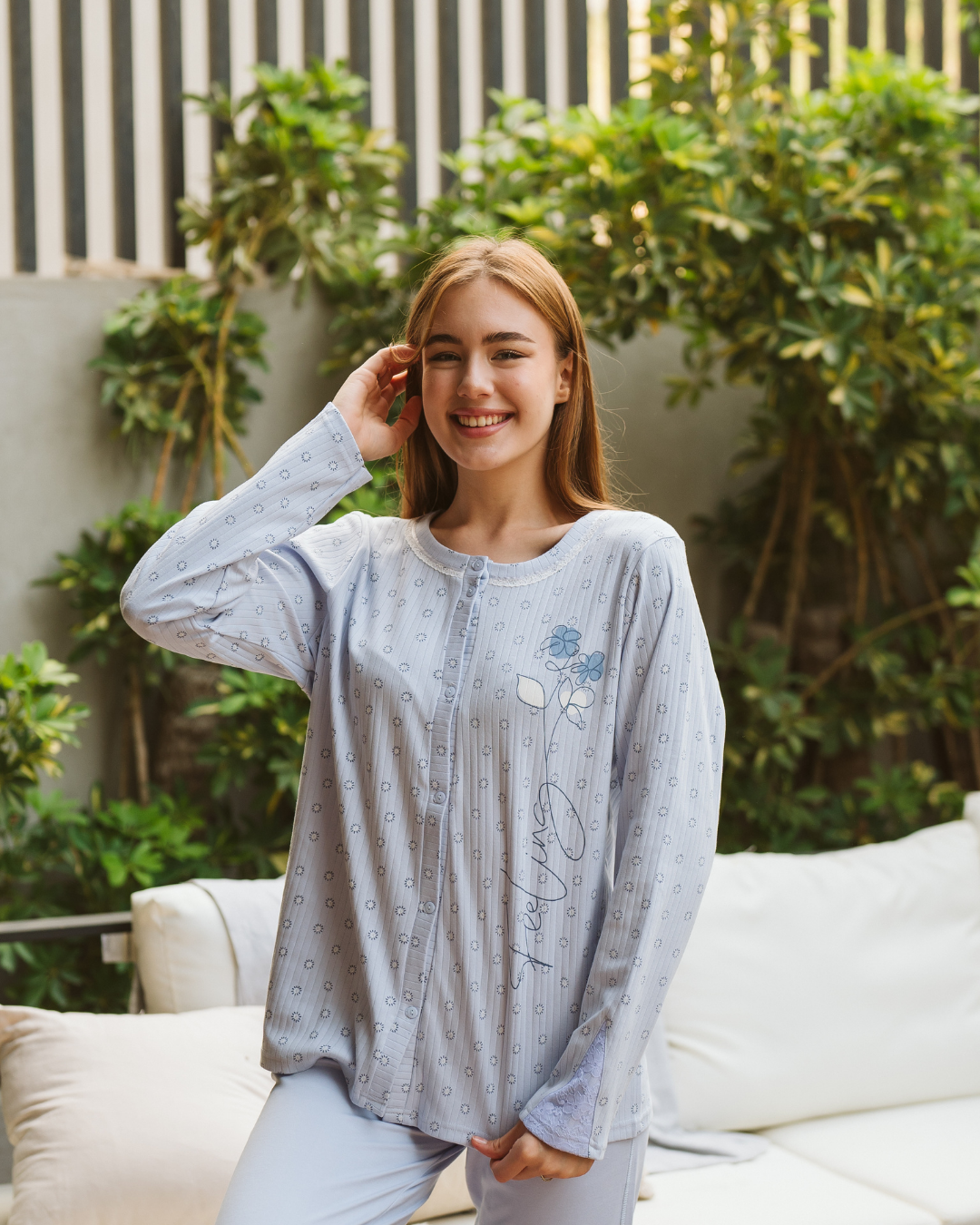 flower بيجامه حريمي فتح أزرار كم طويل طباعة ورد