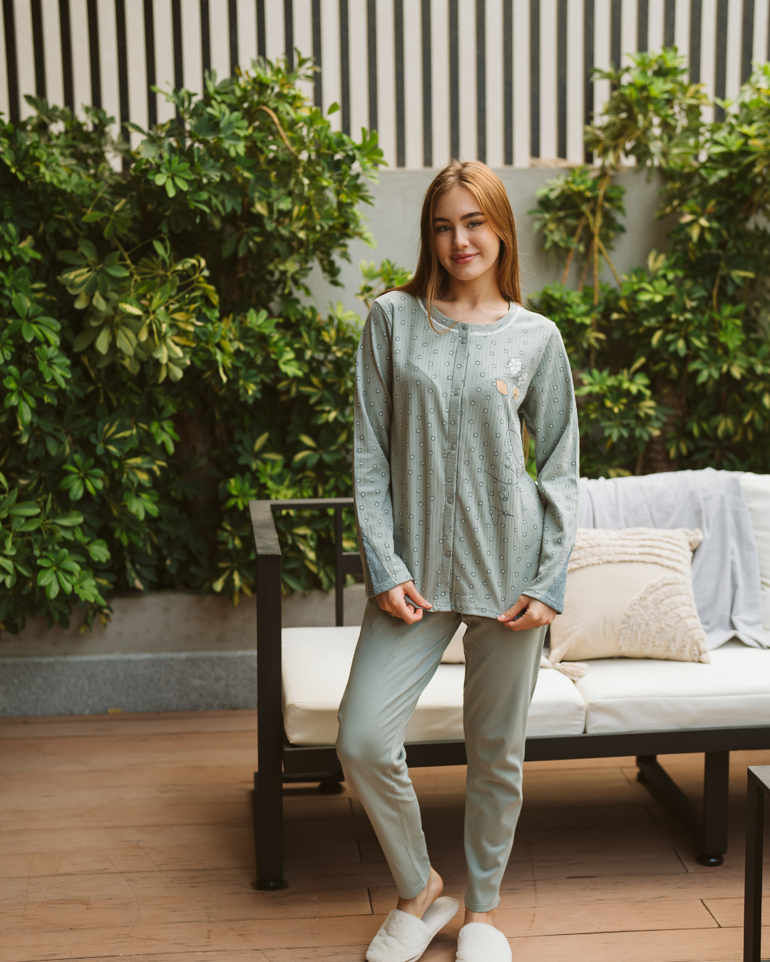 flower بيجامه حريمي فتح أزرار كم طويل طباعة ورد