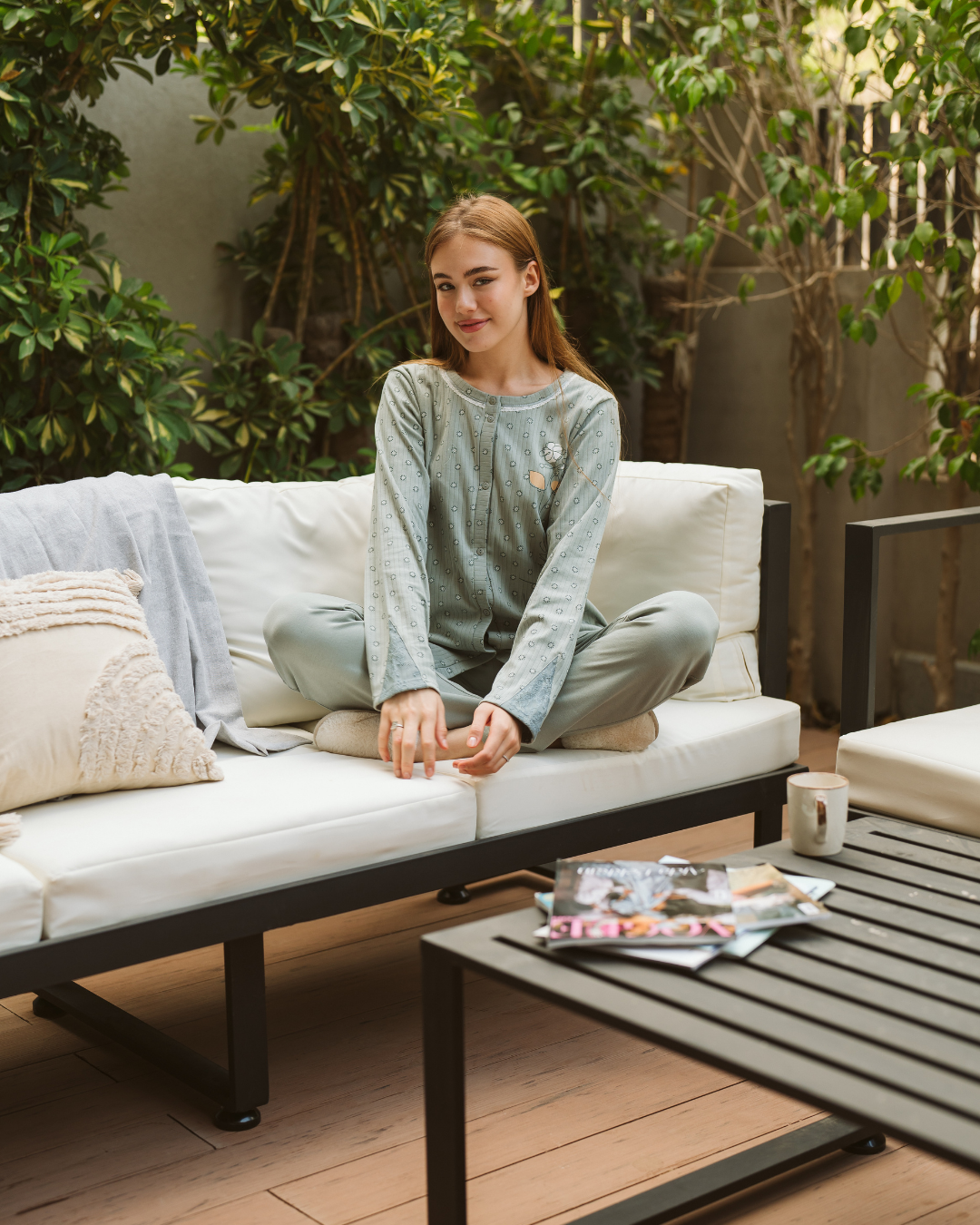 flower بيجامه حريمي فتح أزرار كم طويل طباعة ورد