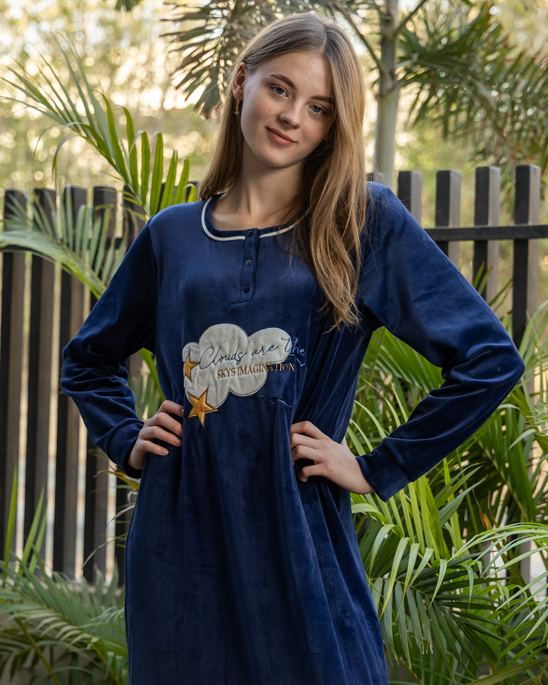 Women's velor robe with zipper embroidery