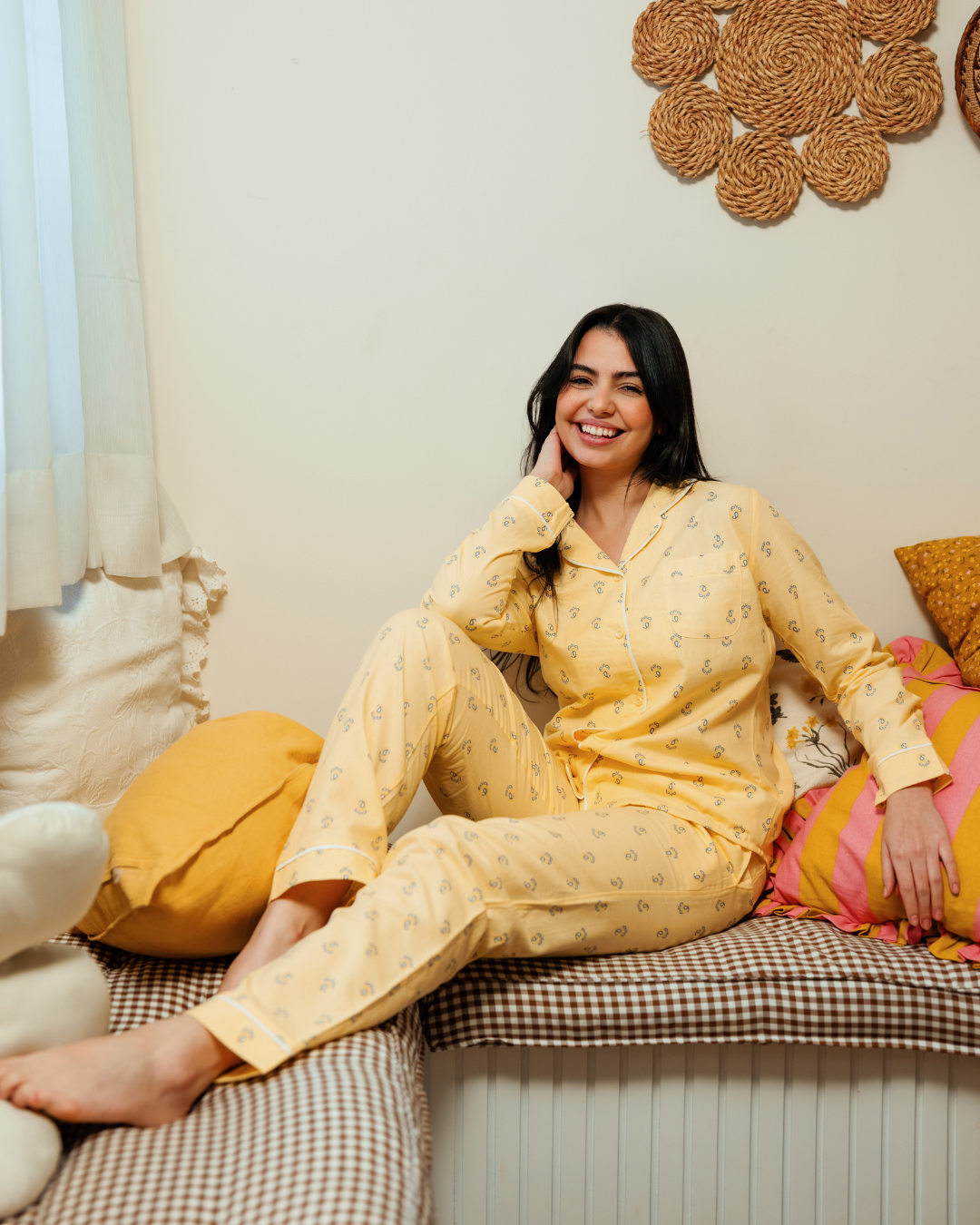 بيجاما حريمي كلاسيك بكم و بنطلون اشكال هندسيه صغيره