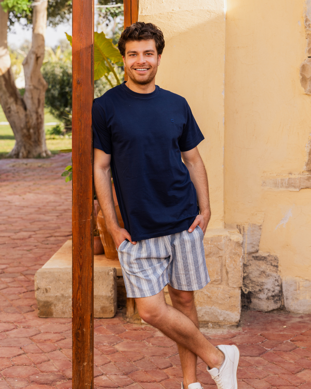 بيجاما رجالي نص كم و شورت تطريز حصان شورت مقلم