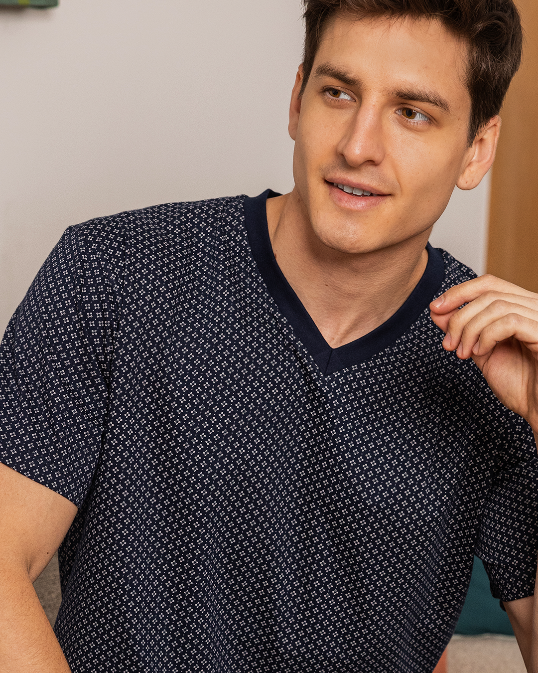 Men's pajamas, half sleeve V, rotary trousers, plain rhombuses