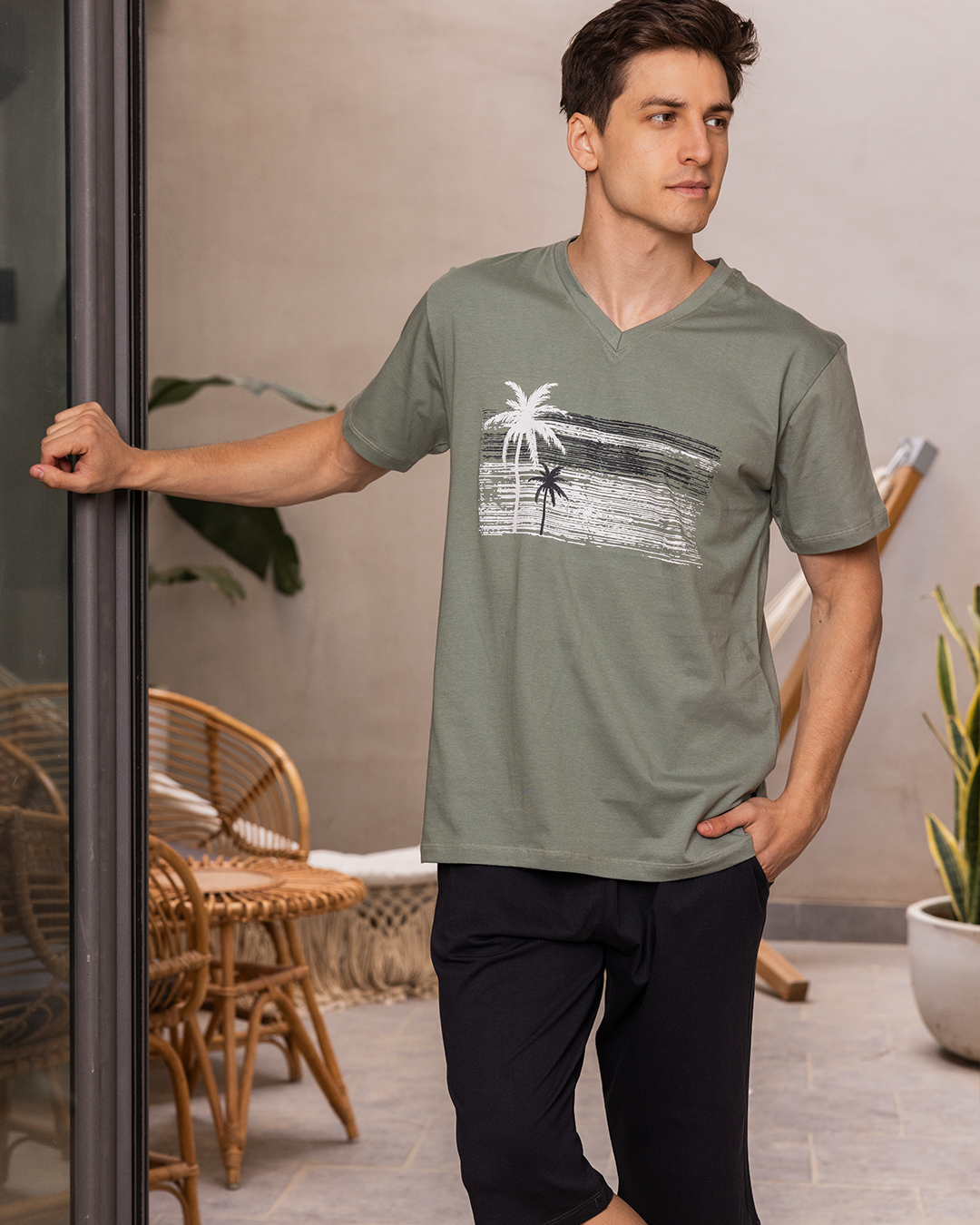 طق النخلة بنتاكور V بيجامه رجالي نص كم