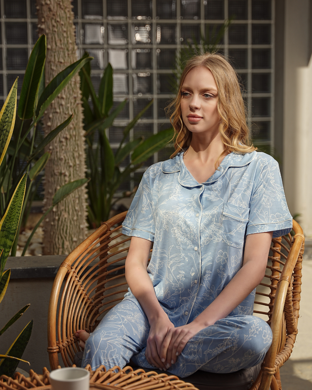 Women's half sleeve open laser pajamas with viscose trousers