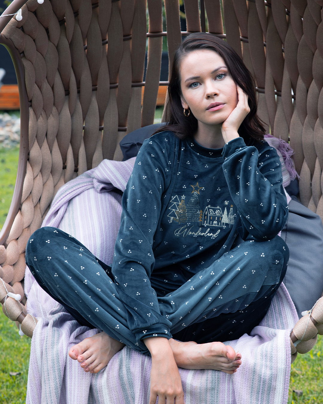 Women Long sleeve ,Soft elastin velvet Houses and trees