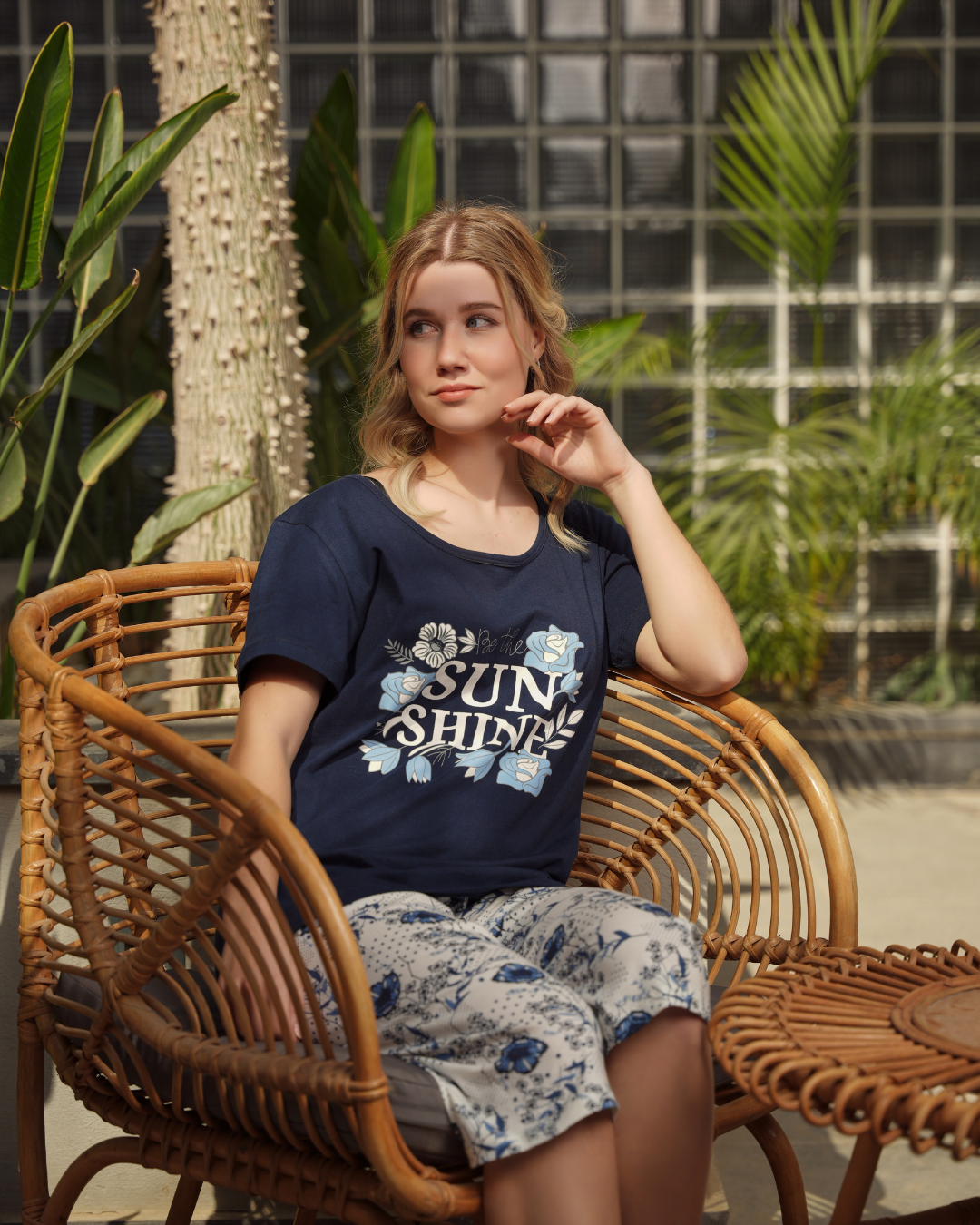 Women's half-sleeve pajamas with the big rose pentacore