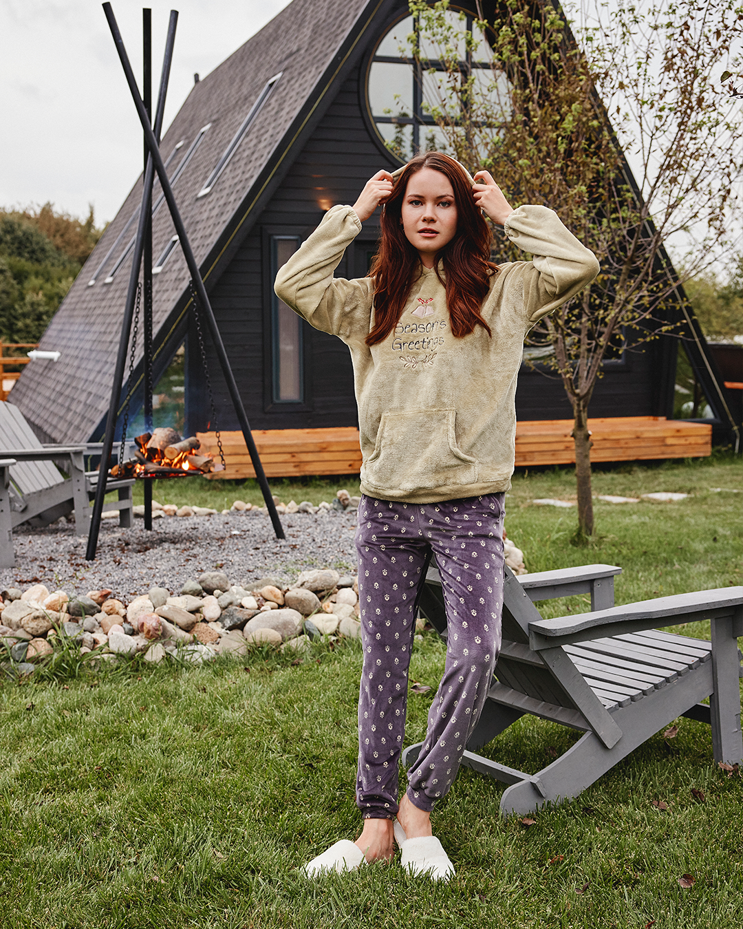 Season's Greetings Women's Polar Pajamas