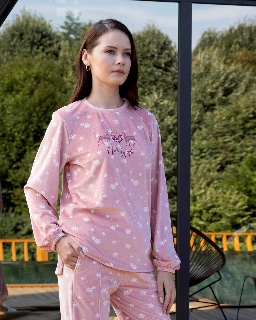 Hello Winter Ladies Soft Elastin Velvet Pajama