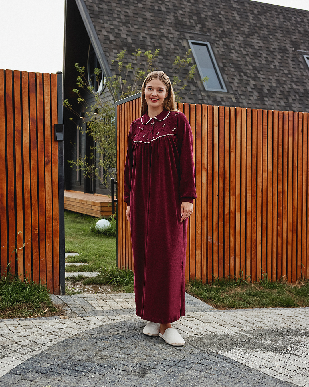 Women Cashmere embroidered   night gown  