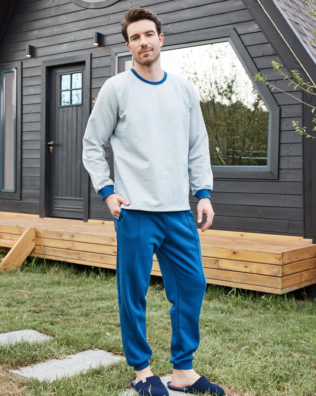 بيجاما رجالي ميلتون سترايب *ميلتون سادة