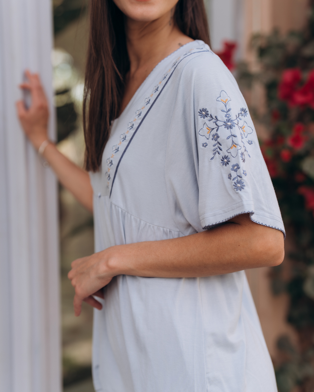 بيجامه حريمي بنطلون طويل منقط تيشرت نص كم فراشه تطريز ورد