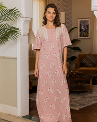 Women's long half-sleeved shirt with floral print with buttons and lace on the chest