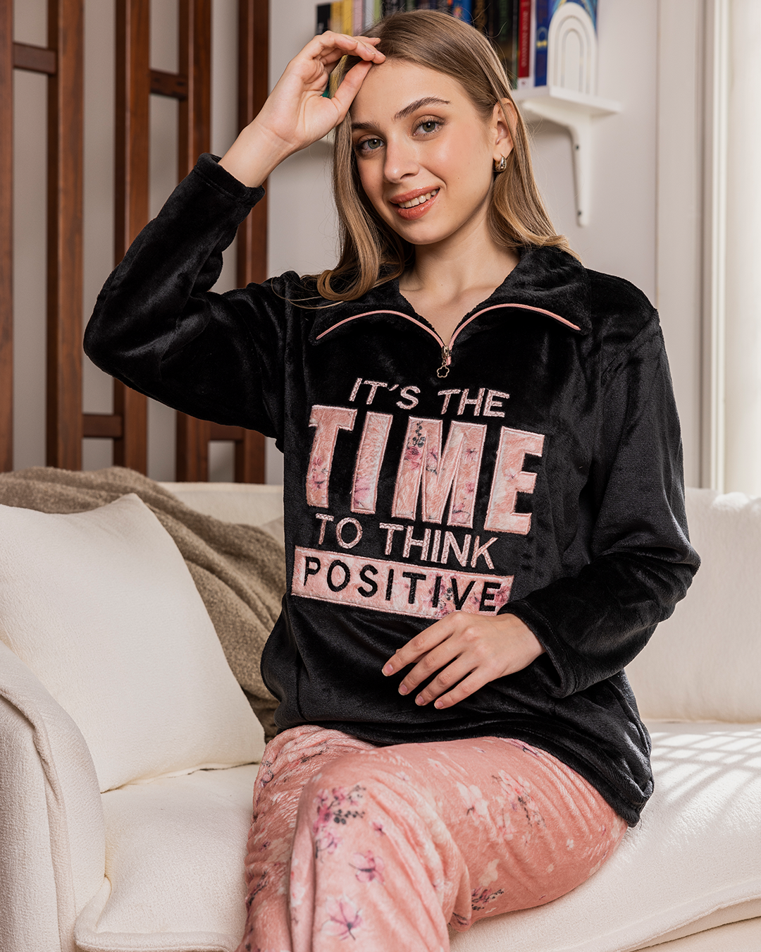 time  بيجامه حريمي تطريزه  بنطلون ورده سيمون