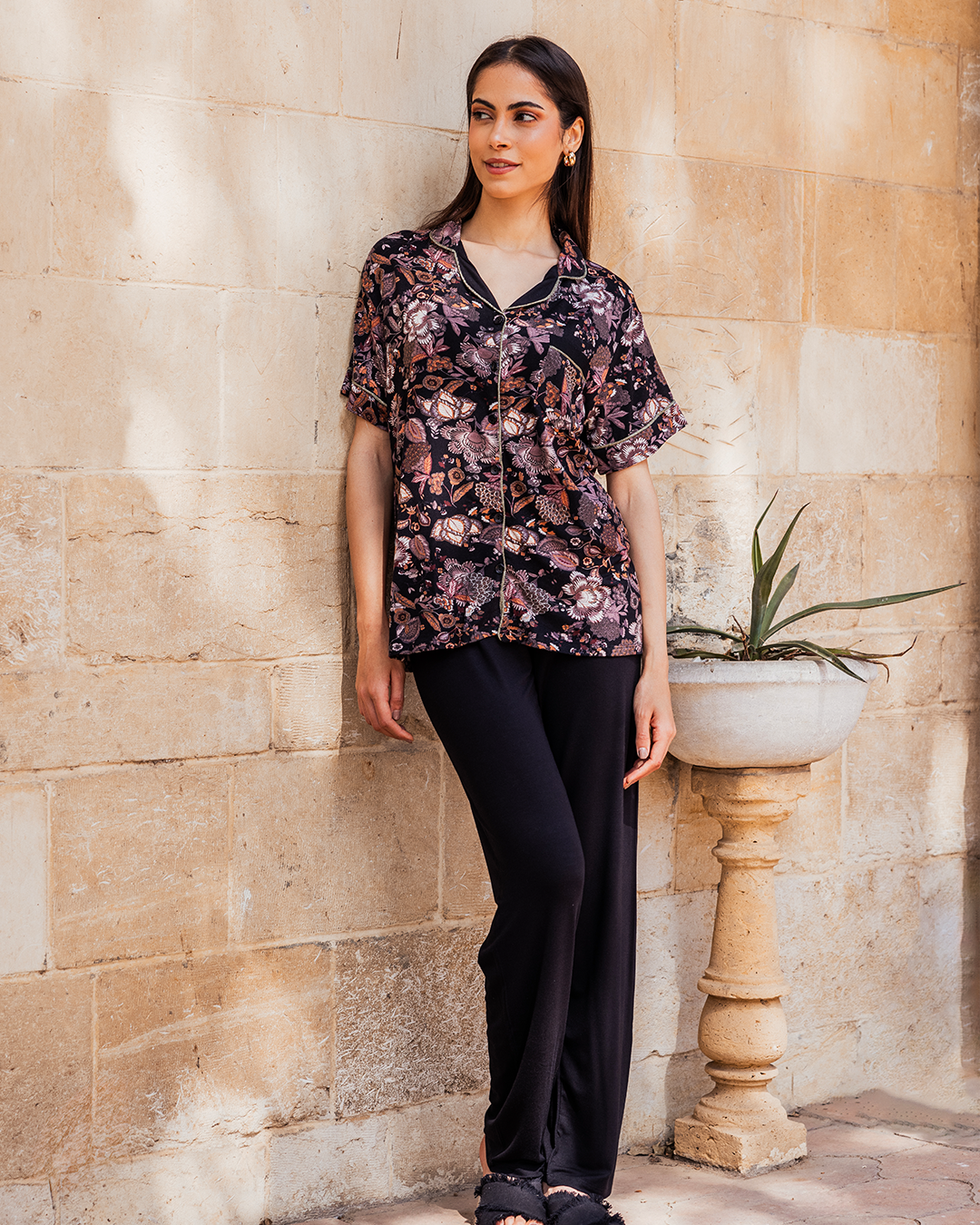 Classic women's pajamas, black rose, brick