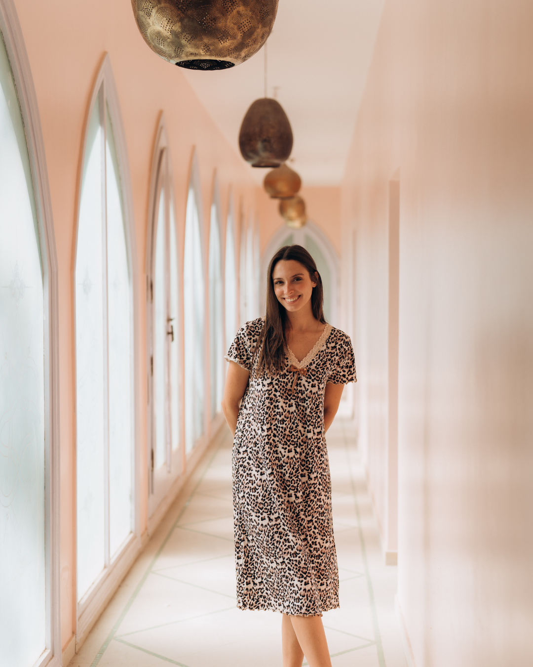 نص كم تايجر V قميص حريمي