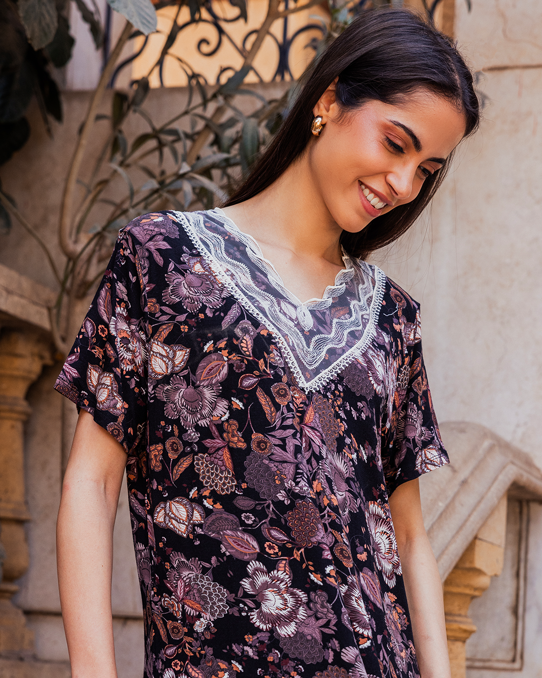 قميص حريمي نص كم بسبعة ابليكة وردة طوبي