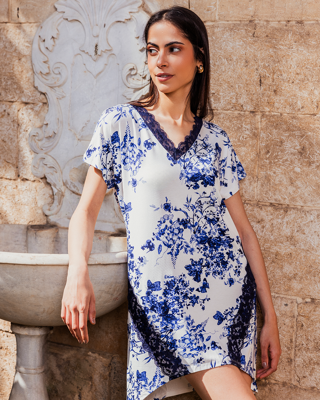 Women's shirt with seven pink flowers and a delicate lace cut underneath