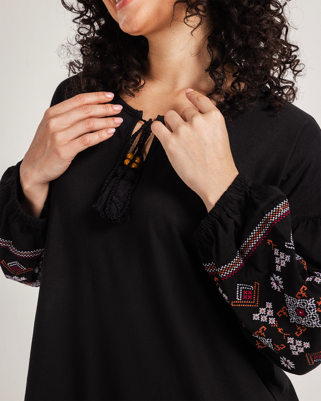 Embroidery Dress فستان حريمي بكم مطرز