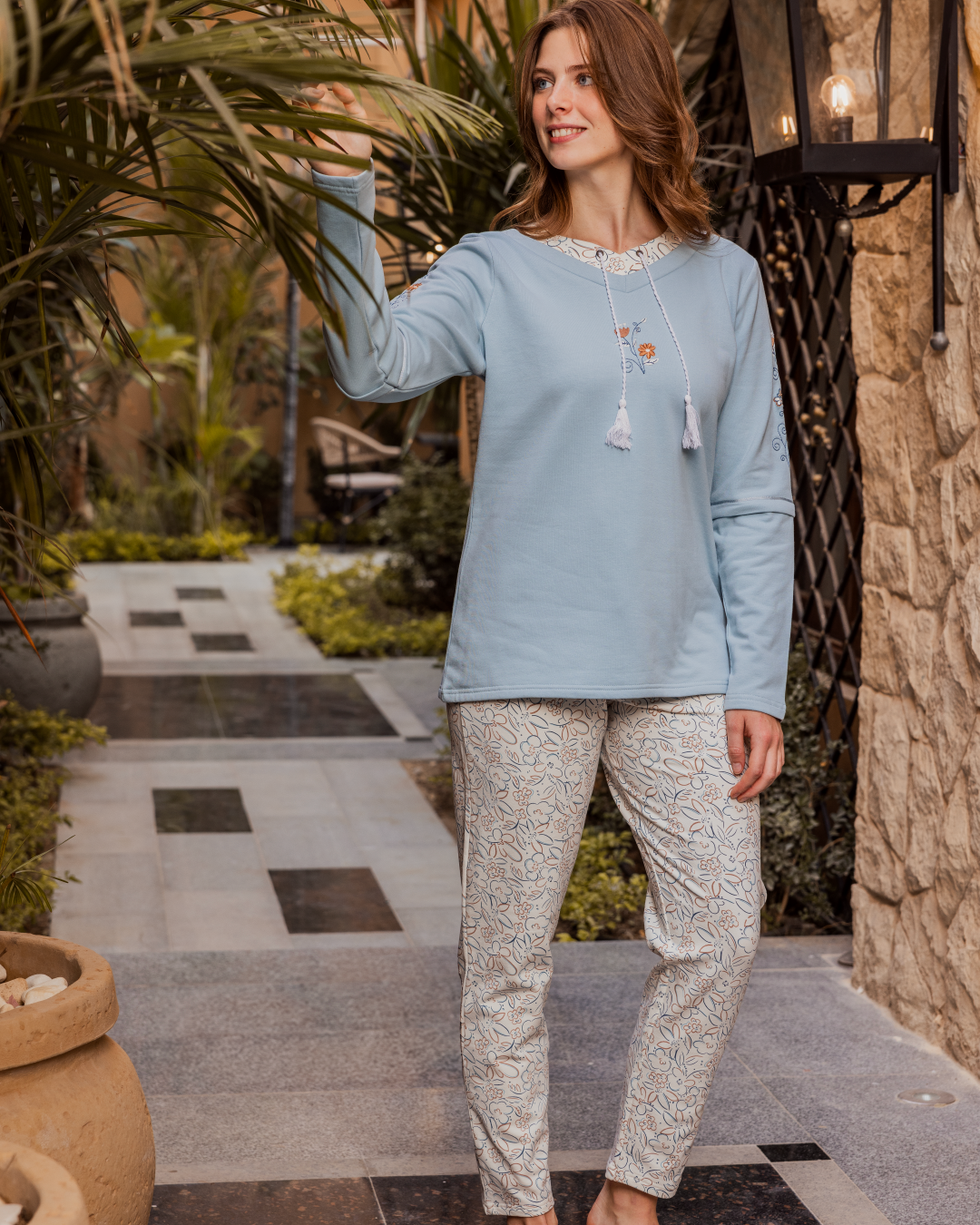 بيجامه حريمي كم طويل بنطلون طويل تطريز على الكم