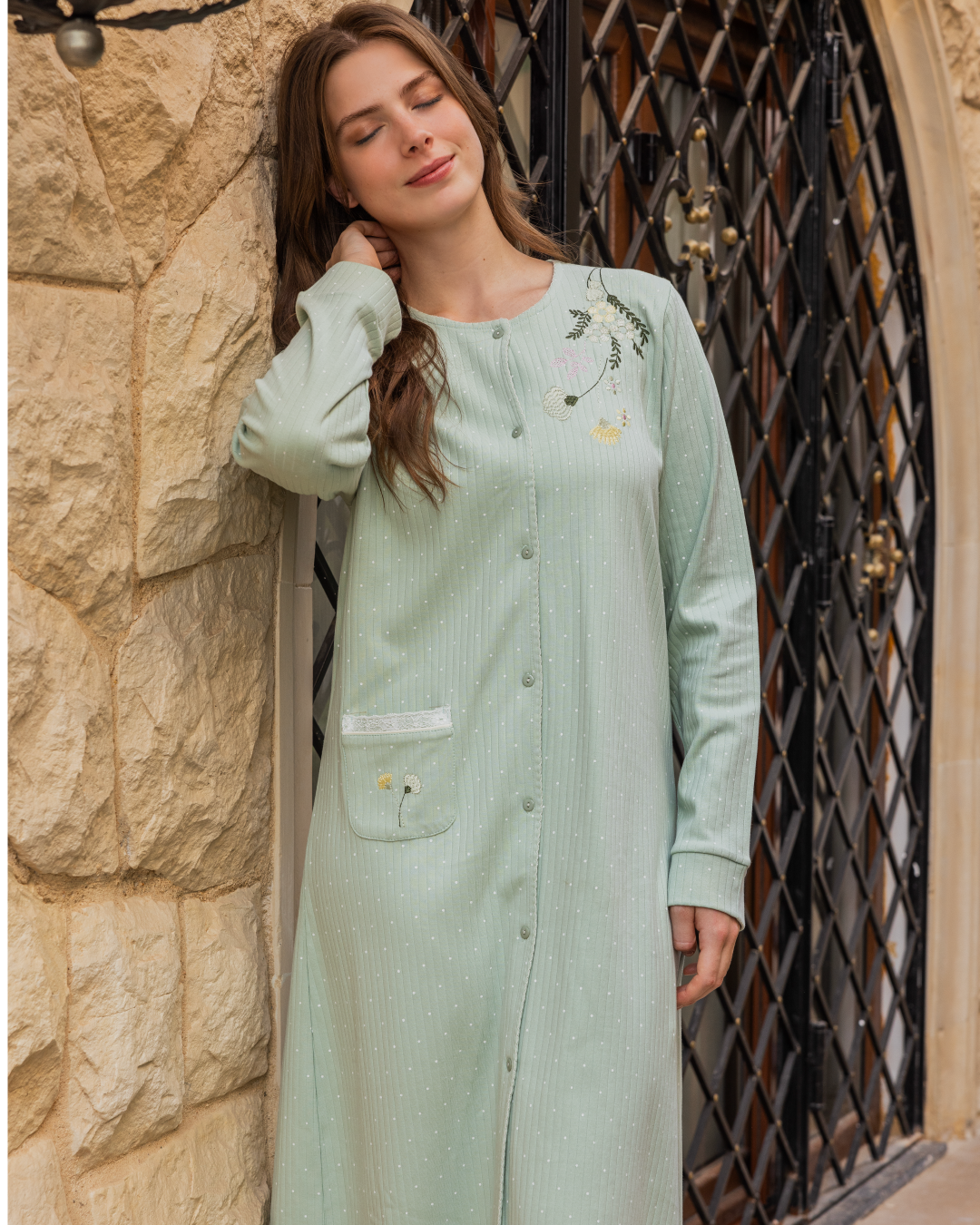 قميص حريمي فتح ازرار قصير مضلع  لكلوك