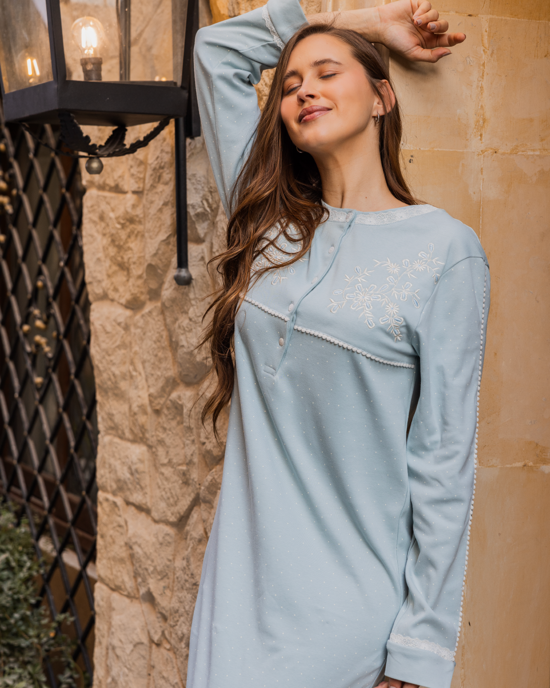 Women's long shirt with rose embroidery