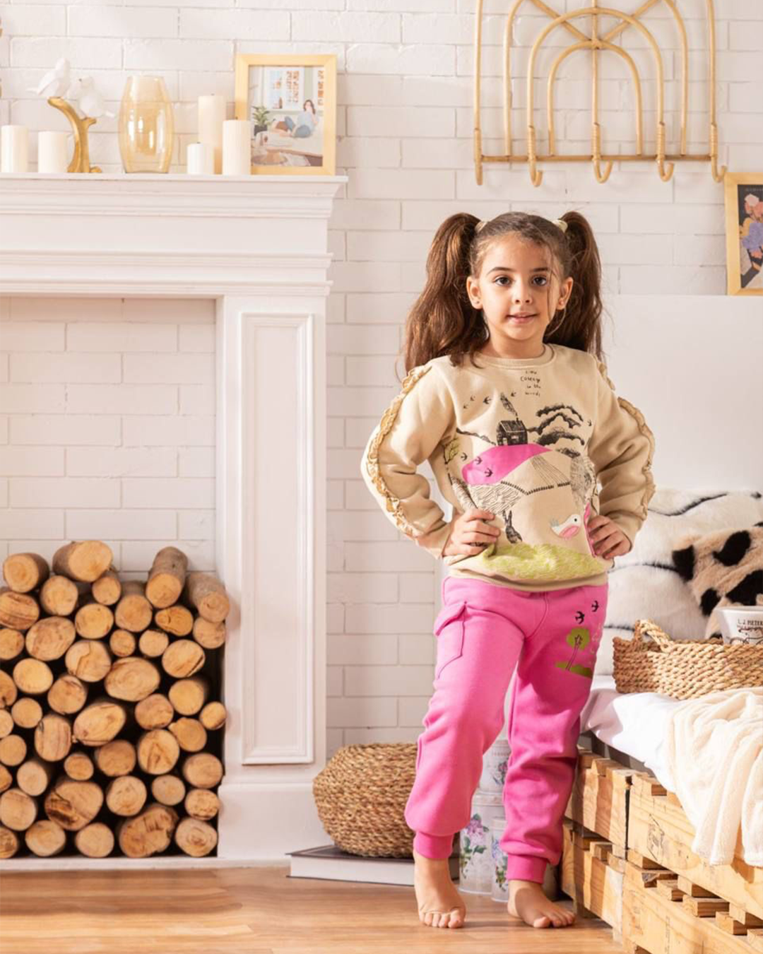 little cottage  بيجامه بناتي