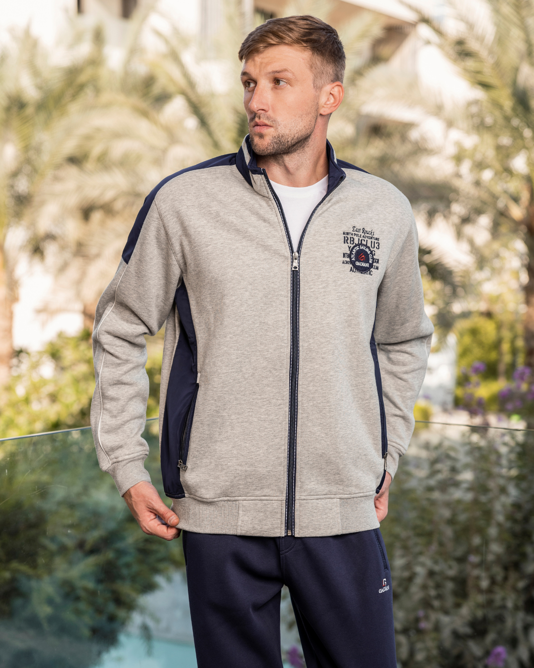 EAST ROUCKS بيجامه رجالي طباعه علي الصدر