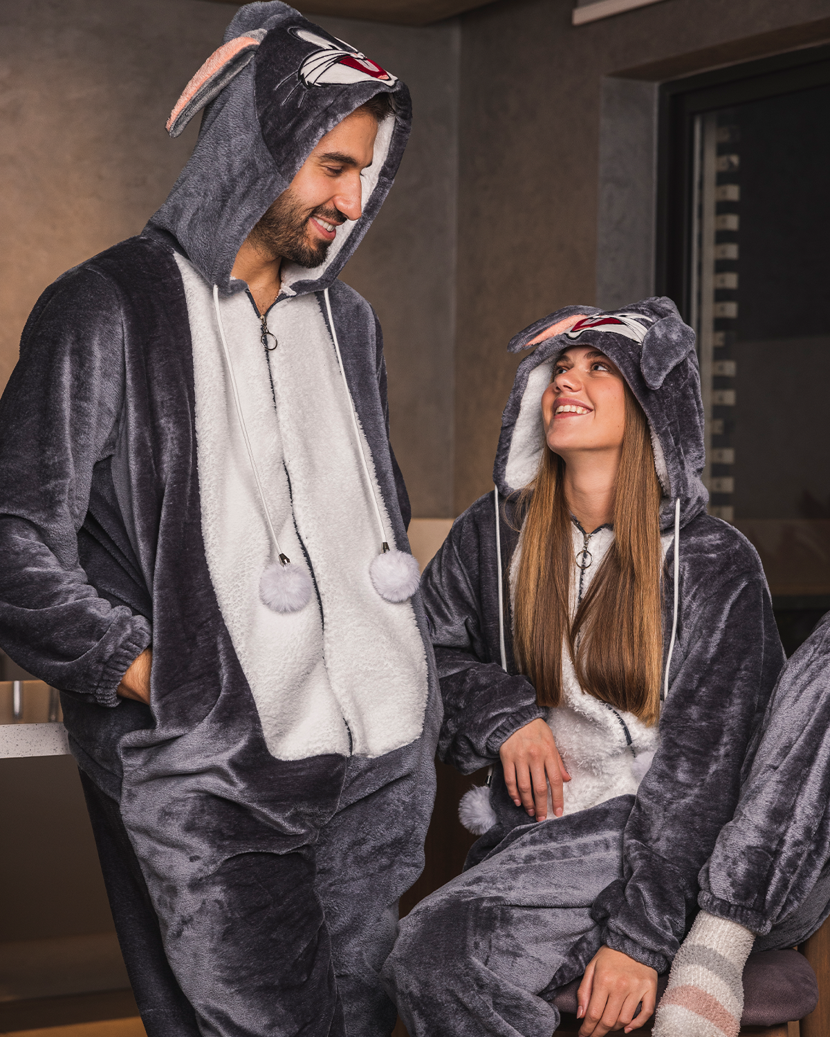 Bugs Bunny Jumbsuit سالوبيت بولار رجالي وحريمي بكابيشون شخصية باجس باني