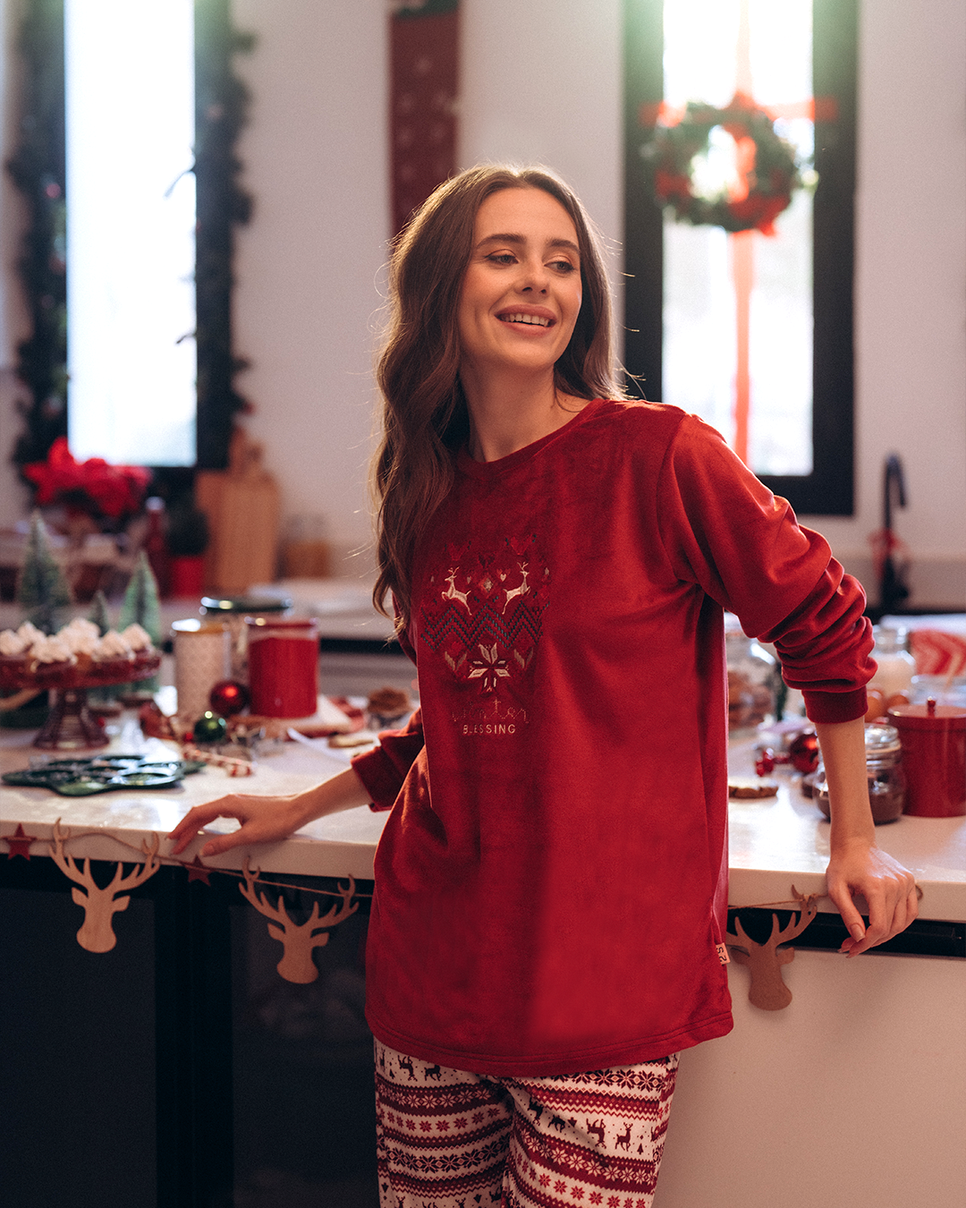 Winter Blessing Women's Polyester Plush Christmas Pajamas