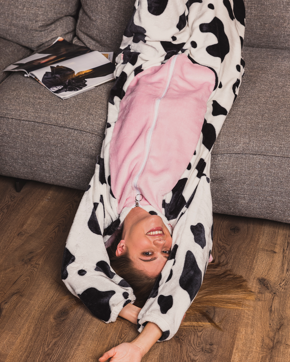 Cow Polar Onsie سالوبيت بكابيشون حريمي وبناتي مطبوع بقرة