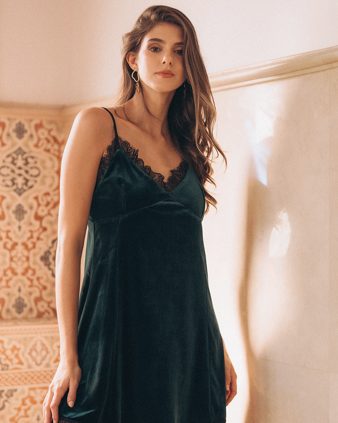 Polyester velor women's nightgown