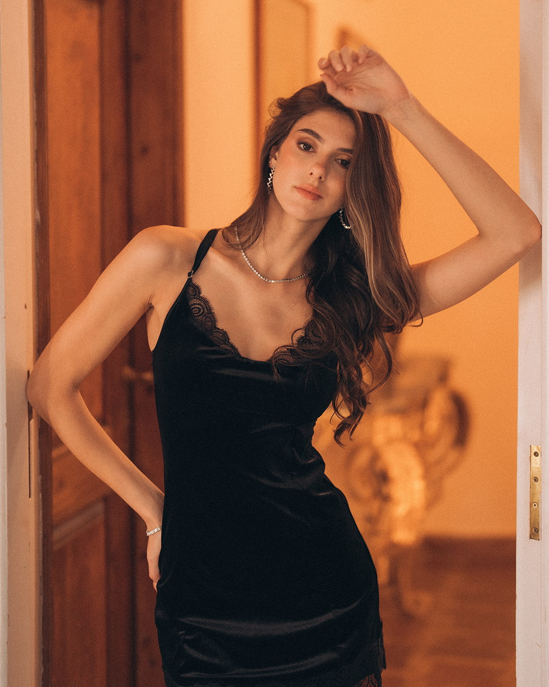 Women Body Shaped Gown with lace