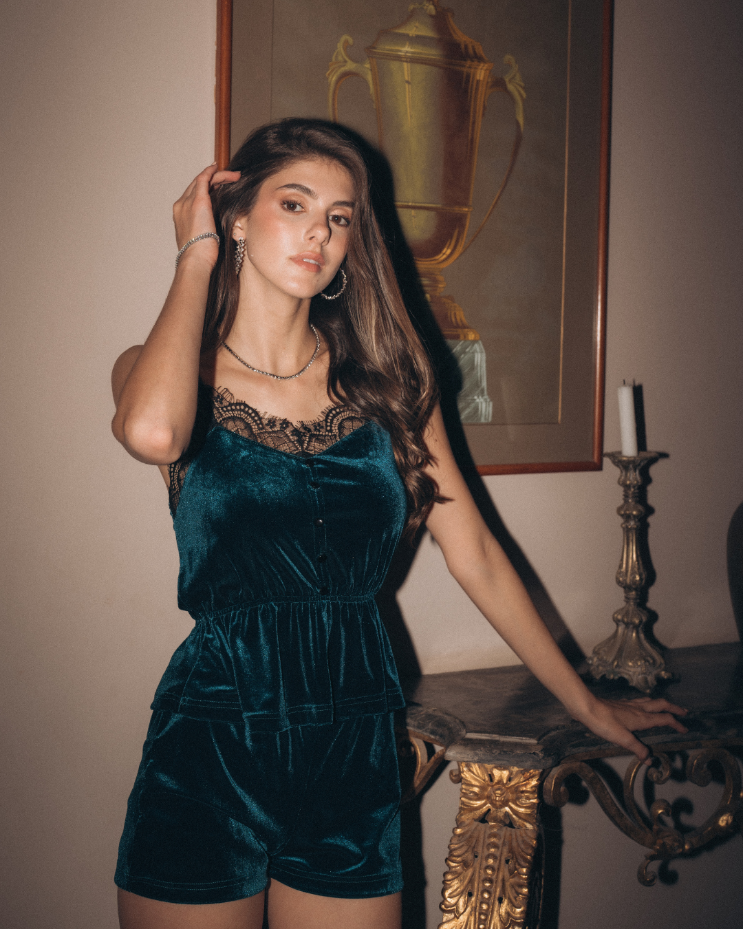 بيجاما حريمي قطيفة مع دانتل