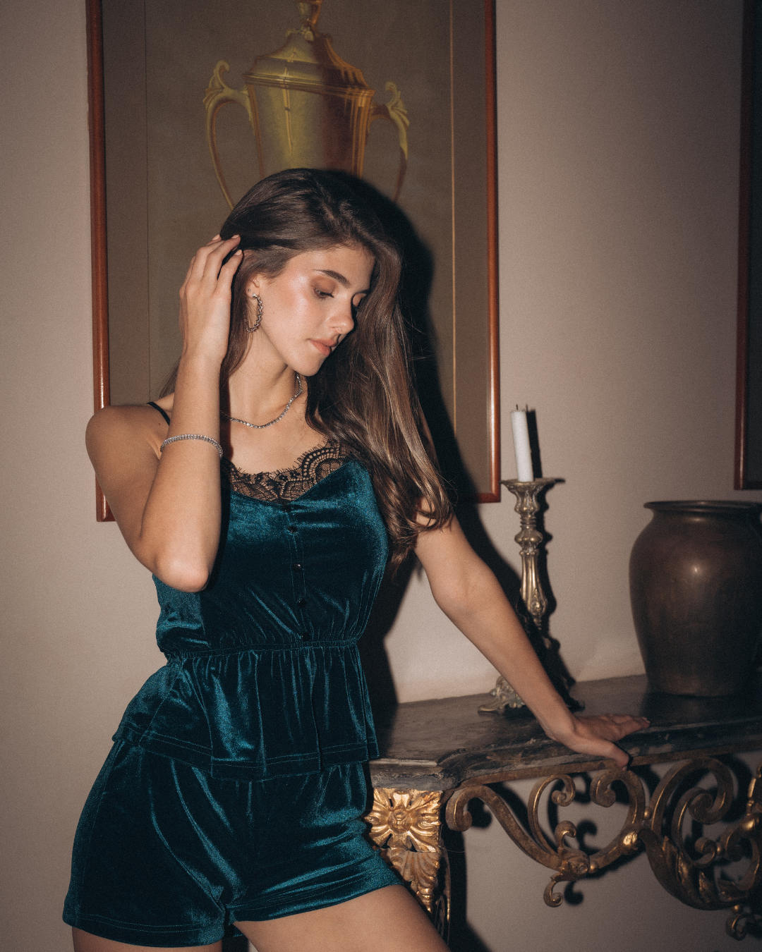 بيجاما حريمي قطيفة مع دانتل