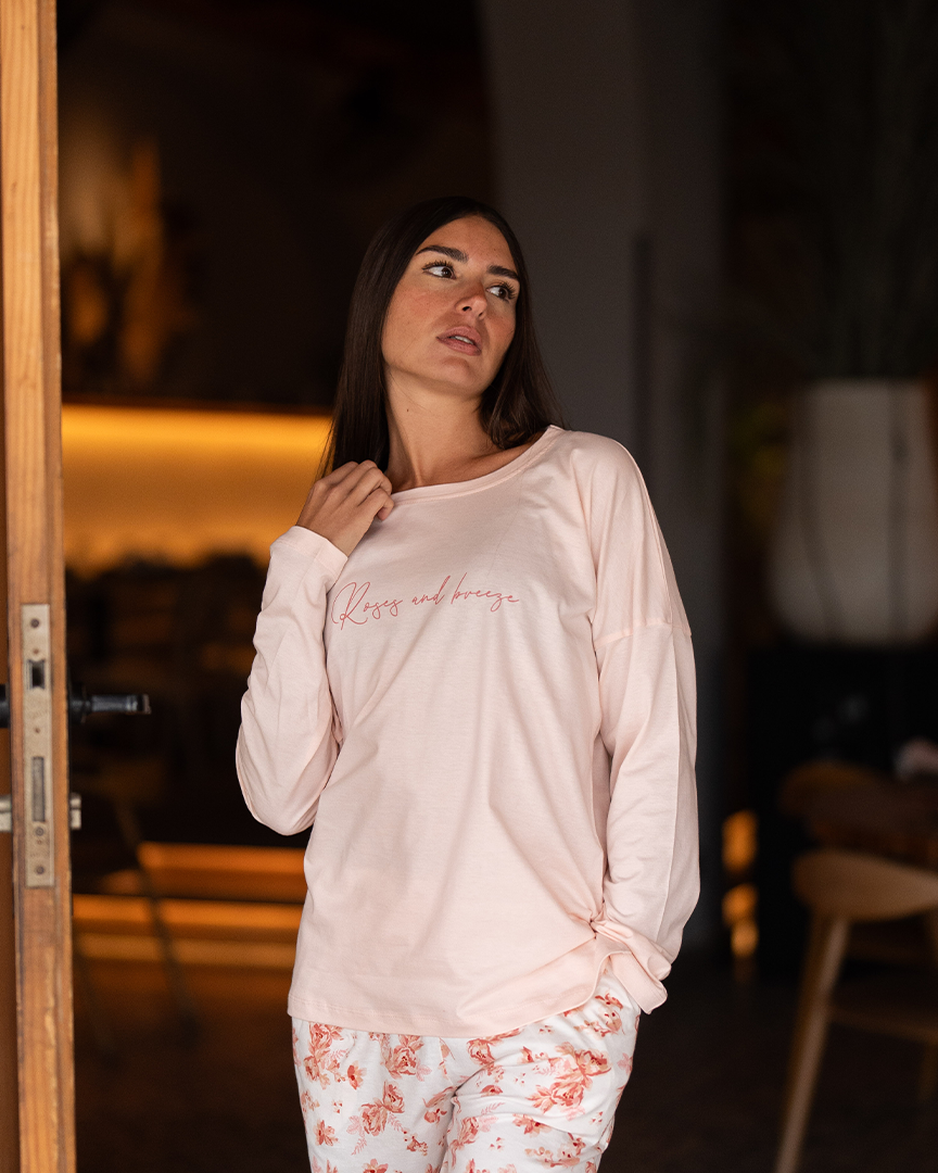 Roses and breeze Women's off shoulder pajamas