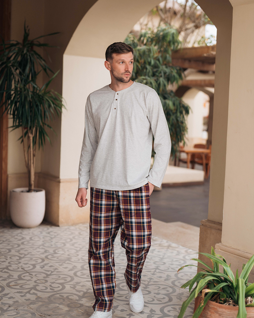 بيجاما رجالي كاروه بزراير