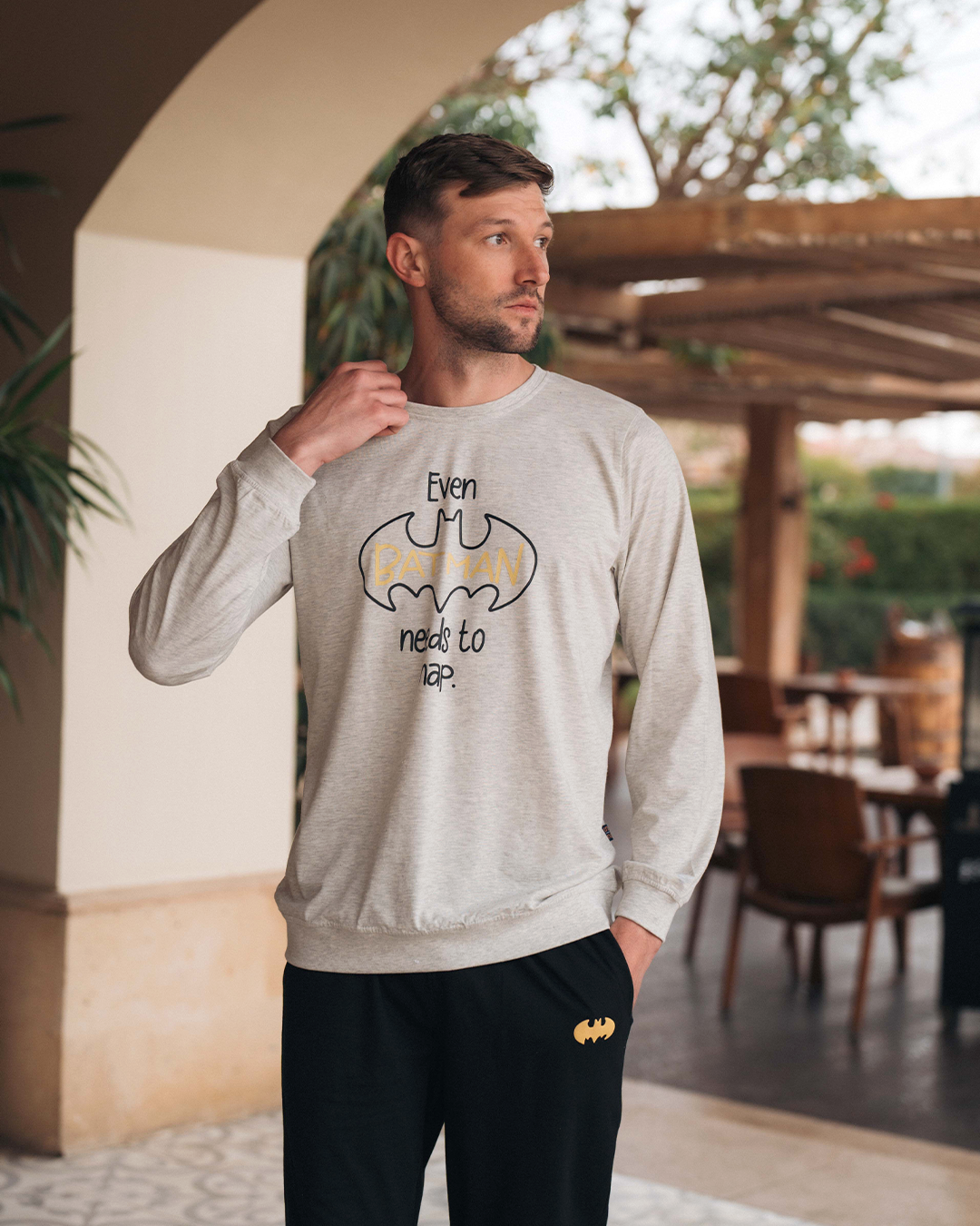 Batman needs to napبيجاما رجالي كُم طويل