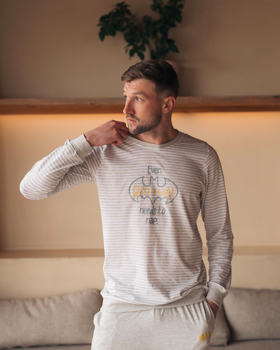 Batman needs to napبيجاما رجالي كُم طويل