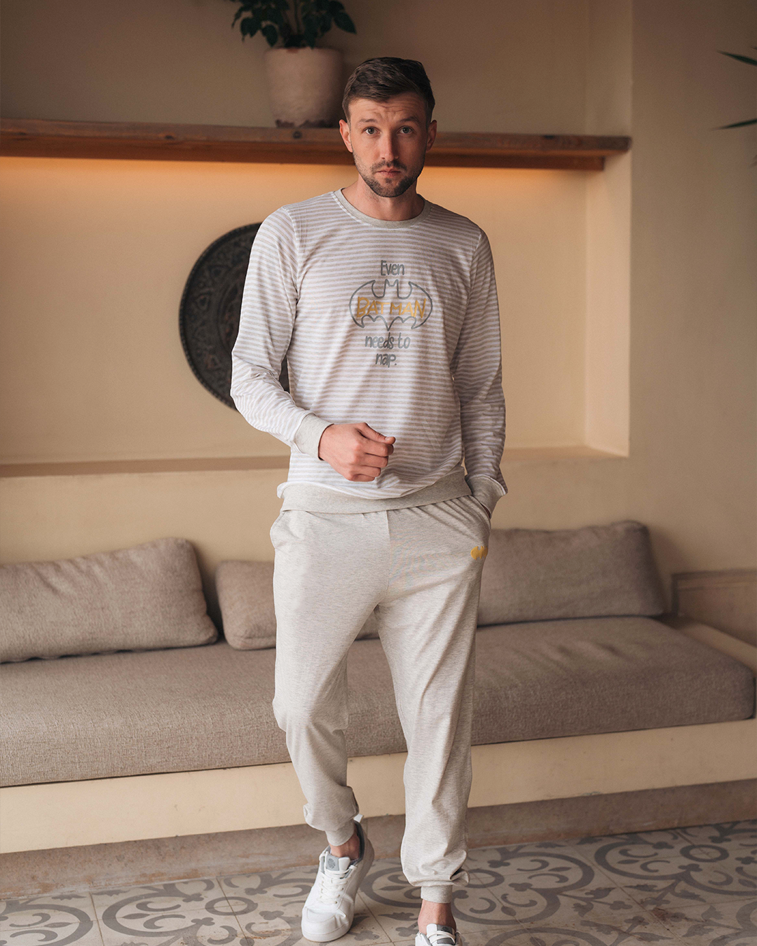 Batman needs to napبيجاما رجالي كُم طويل